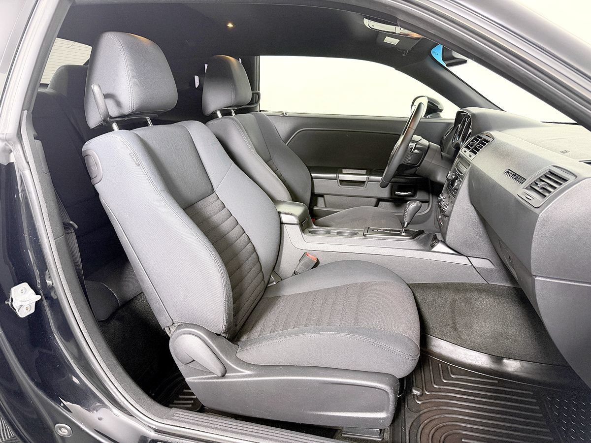 Used 2012 Dodge Challenger R/T RWD image 42