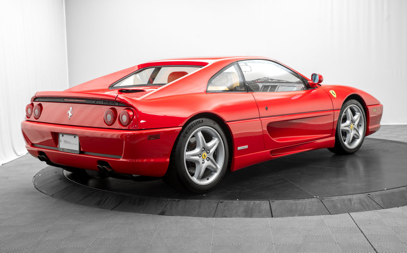 Used 1995 Ferrari F355 Berlinetta RWD image 8