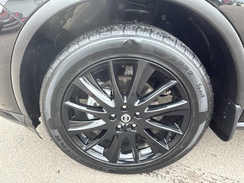 Used 2022 Nissan Murano SV w/ SV Midnight Edition Package image 13