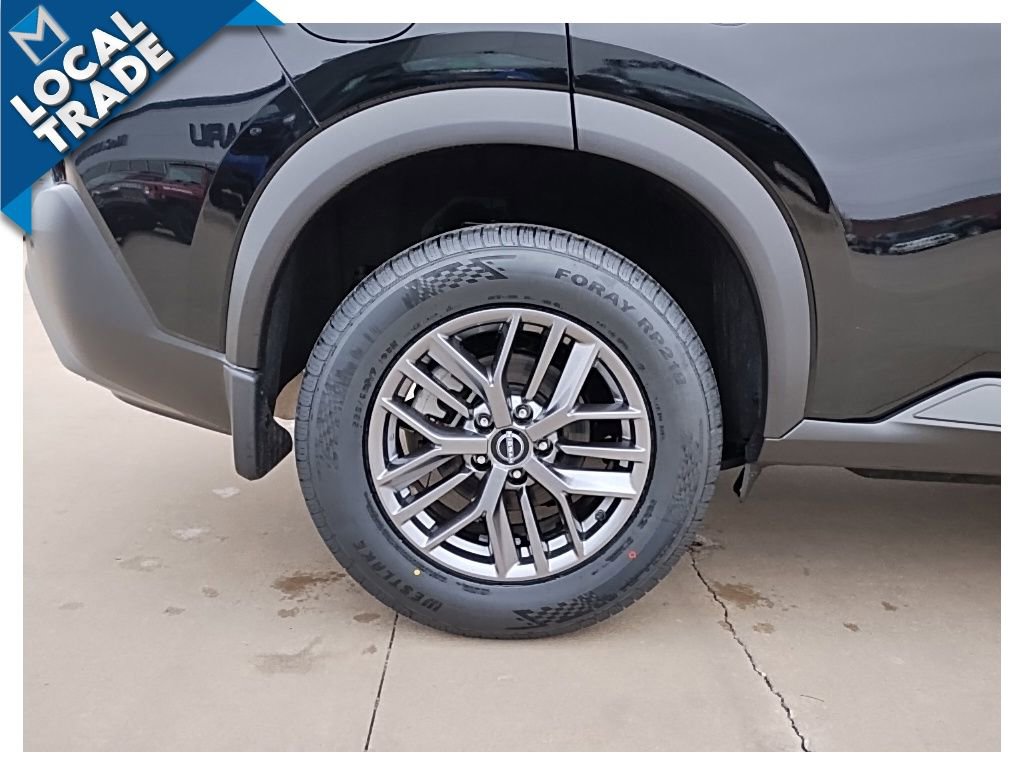Used 2023 Nissan Rogue S AWD/4WD image 15