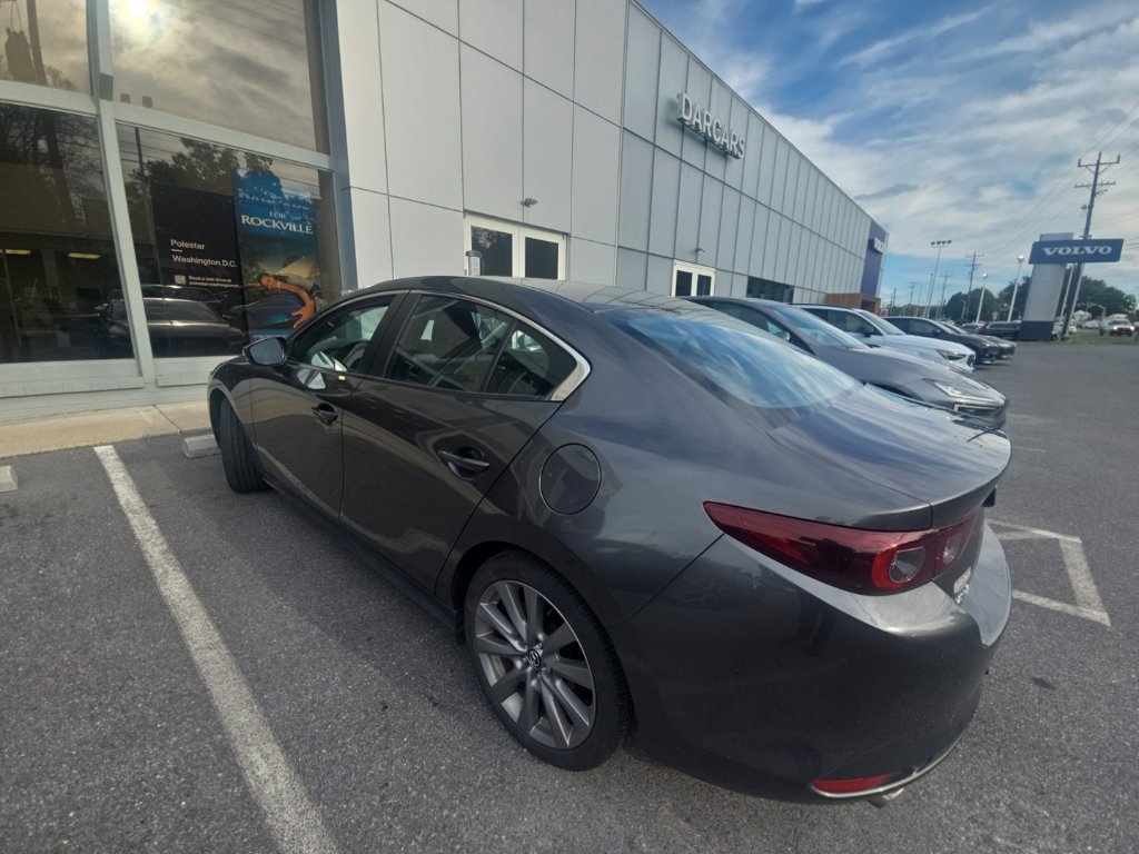 Used 2025 MAZDA MAZDA3 s FWD image 2