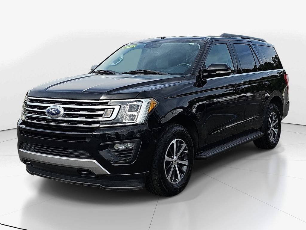 Used 2018 Ford Expedition XLT w/ Equipment Group 201A AWD/4WD image 11