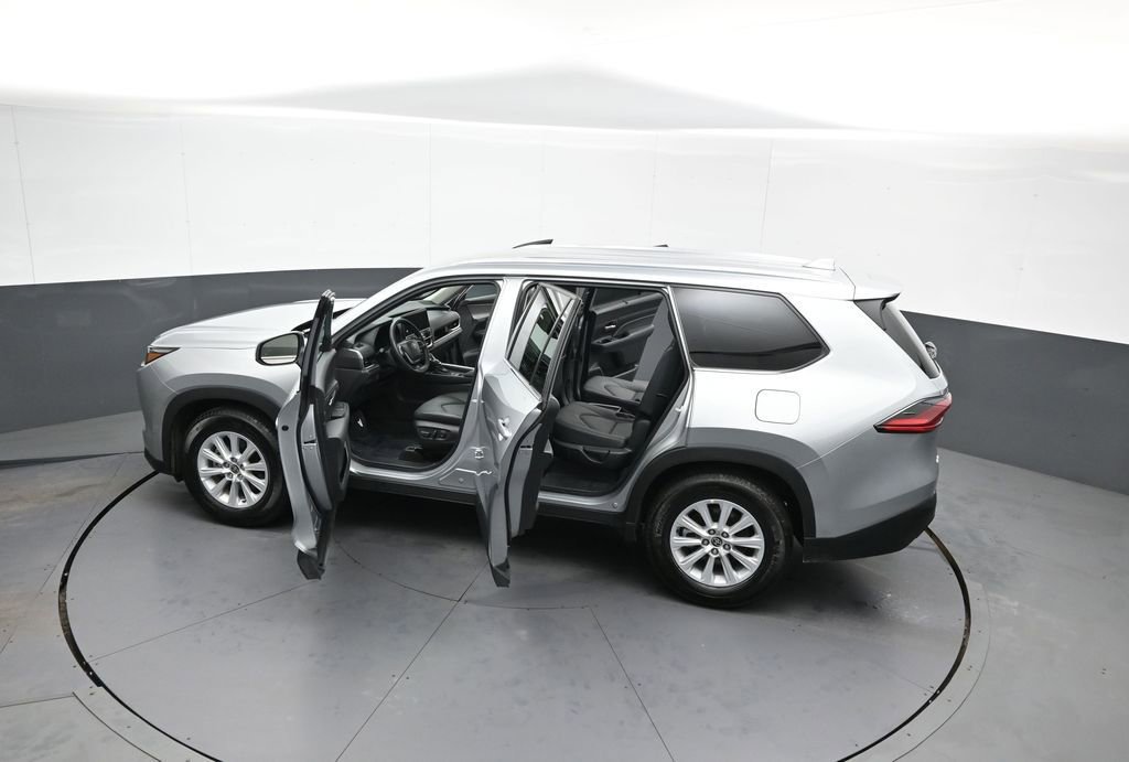 Certified 2025 Toyota Grand Highlander AWD image 45