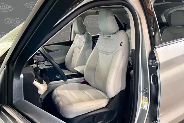 Used 2025 Ford Explorer Platinum w/ Ultimate Package AWD/4WD image 13