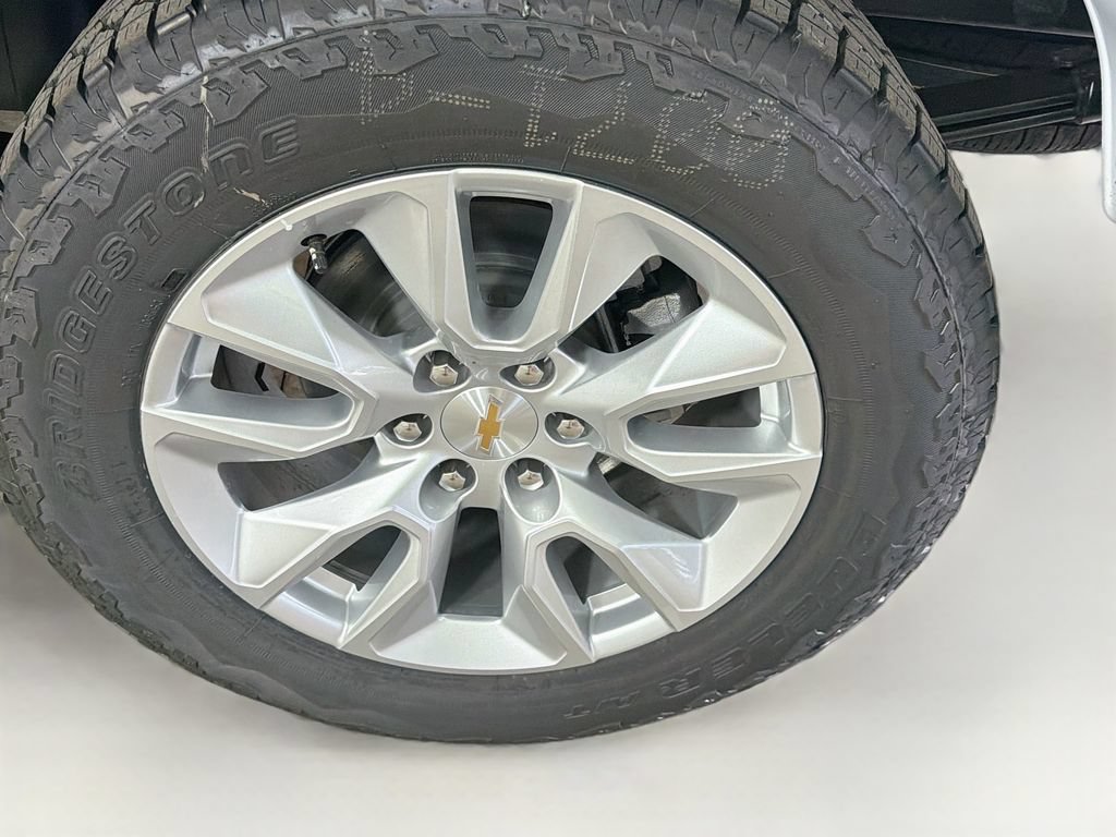 New 2026 Chevrolet Silverado 1500 Custom AWD/4WD image 21