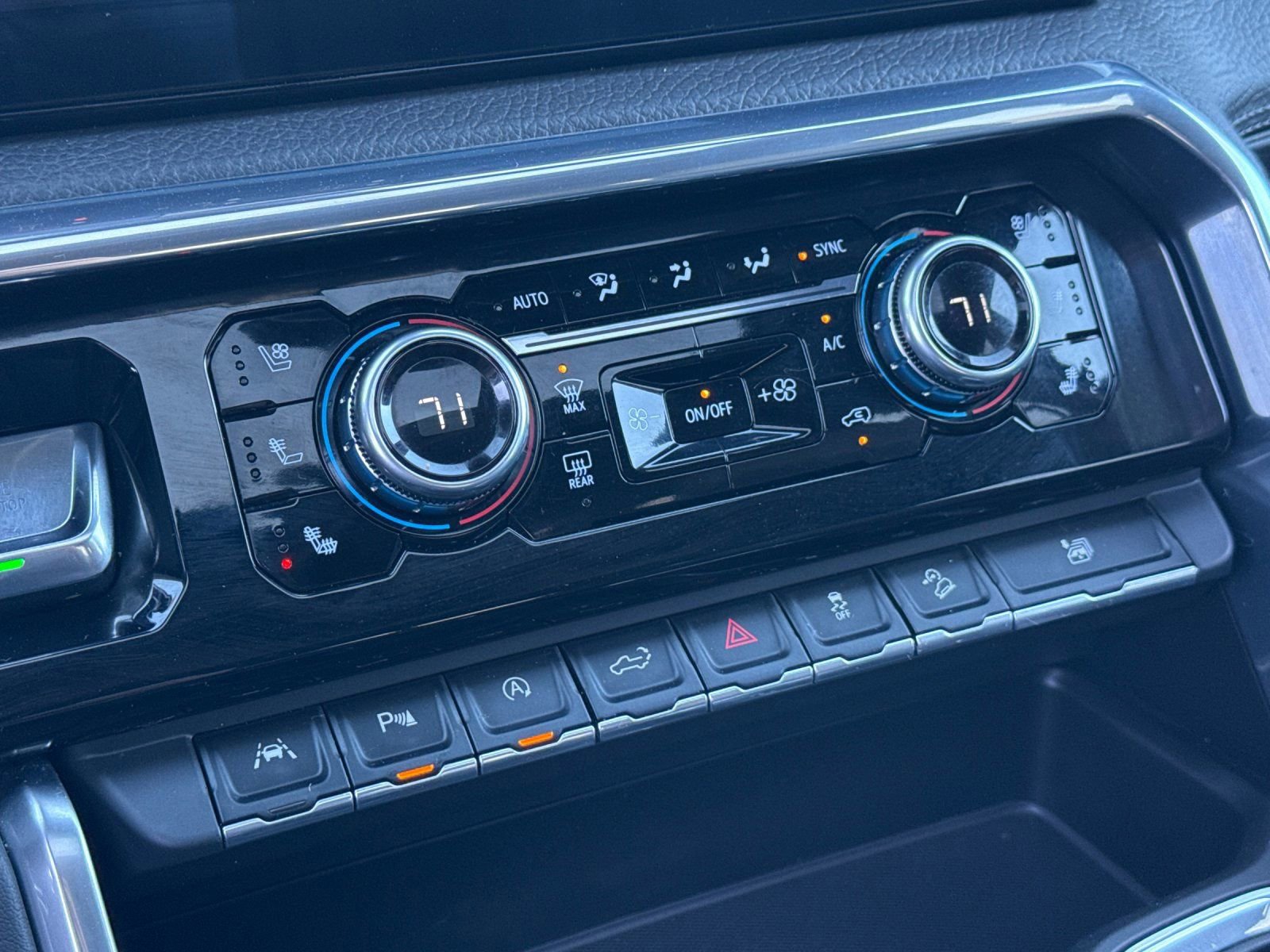 Used 2024 GMC Sierra 1500 Denali image 22