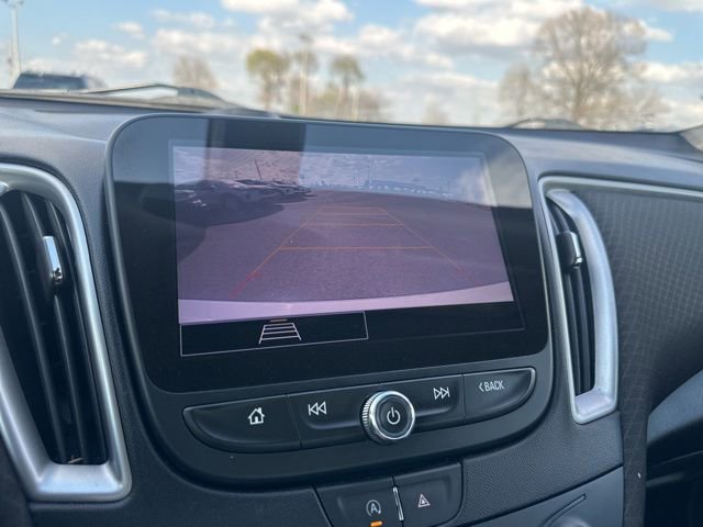 Used 2022 Chevrolet Malibu LT FWD image 39