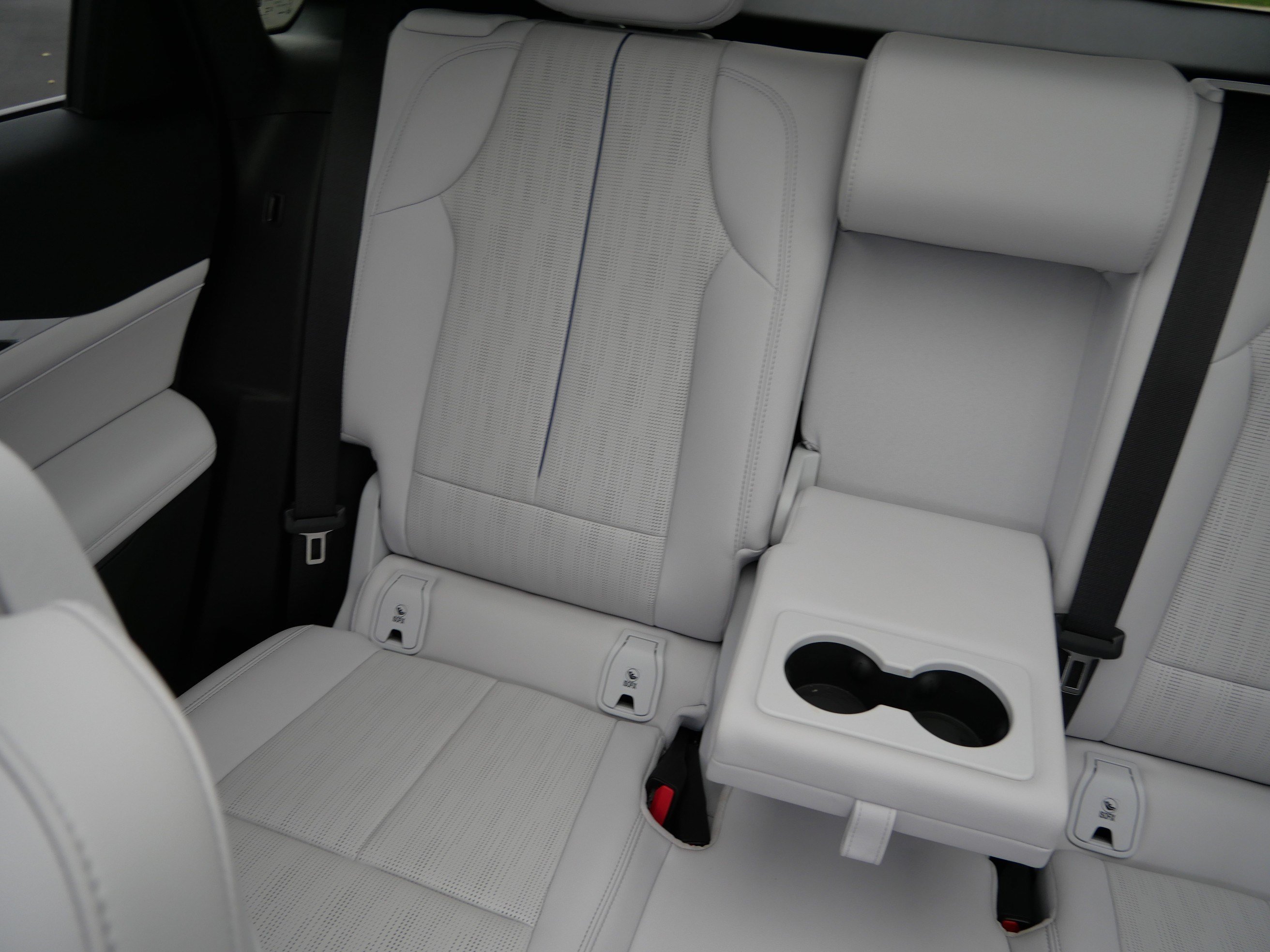 Used 2026 Cadillac Lyriq Luxury w/ LPO, Floor Liner Package AWD/4WD image 12