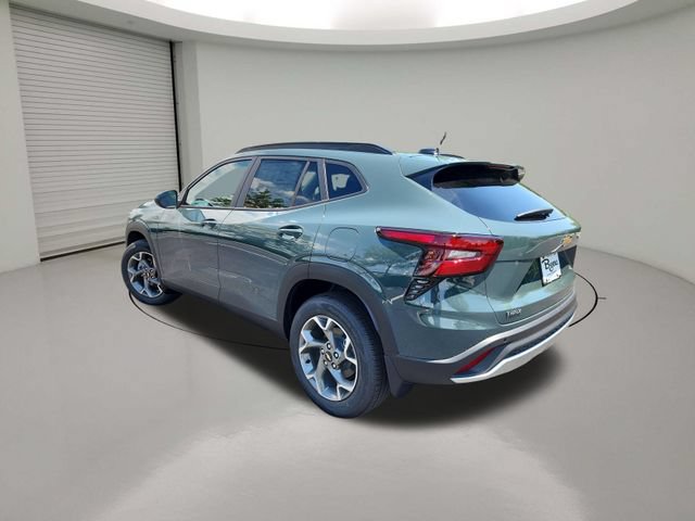 New 2026 Chevrolet Trax LT w/ Sunroof Package FWD image 5