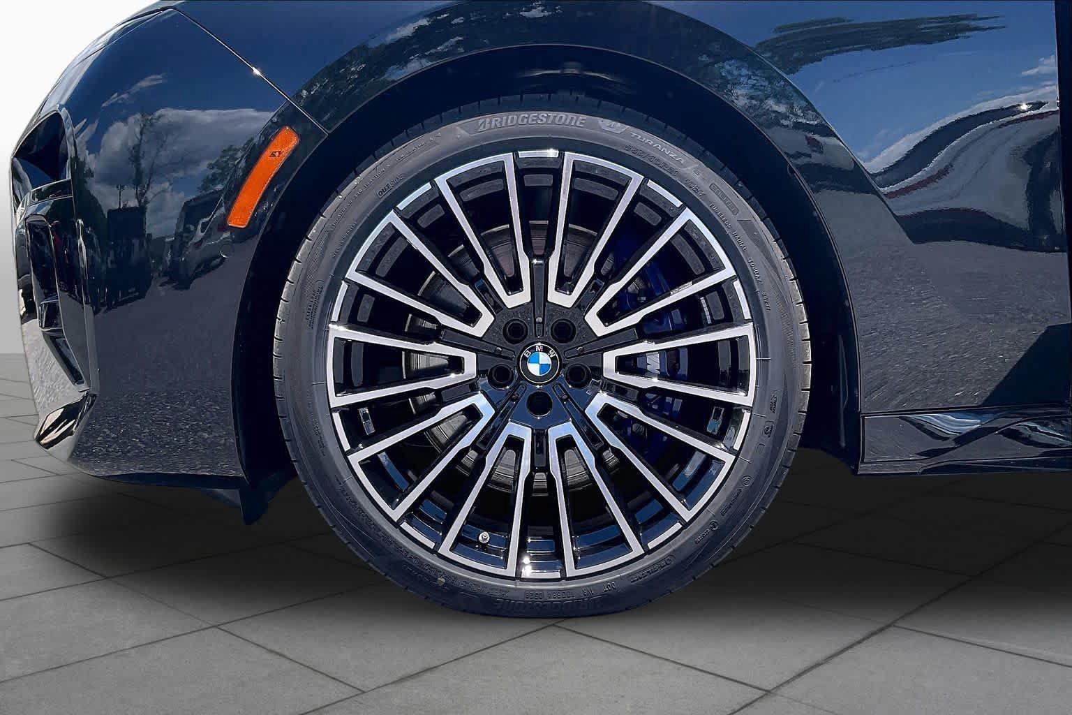 New 2026 BMW 760i xDrive w/ Executive Package AWD/4WD image 11