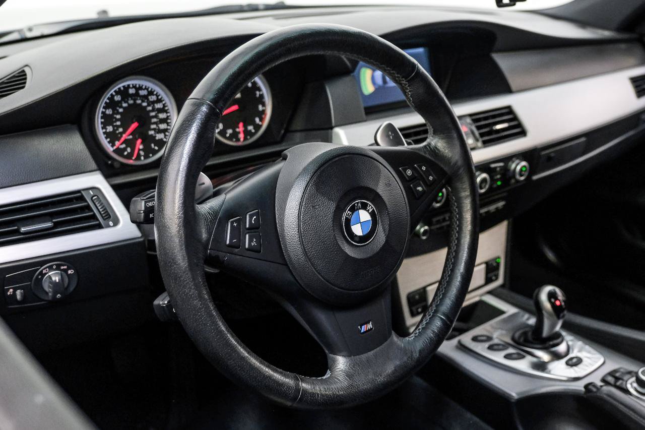 Used 2010 BMW M5 RWD image 17