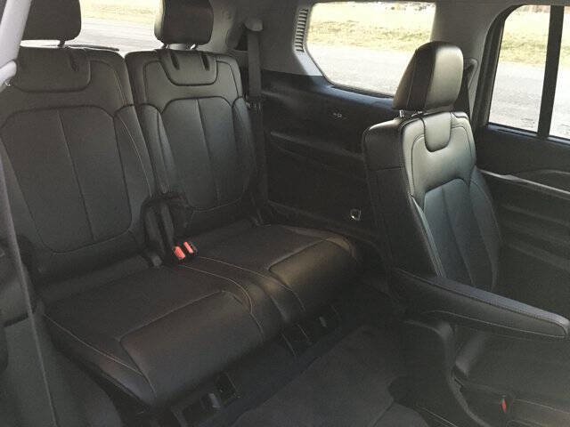 Used 2023 Jeep Grand Cherokee L Limited w/ Luxury Tech Group II image 33