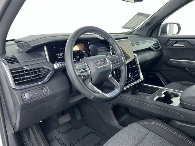 Used 2025 GMC Acadia Elevation image 10