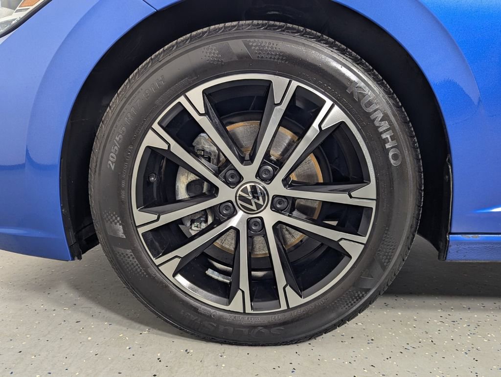 Used 2024 Volkswagen Jetta Sport FWD image 9