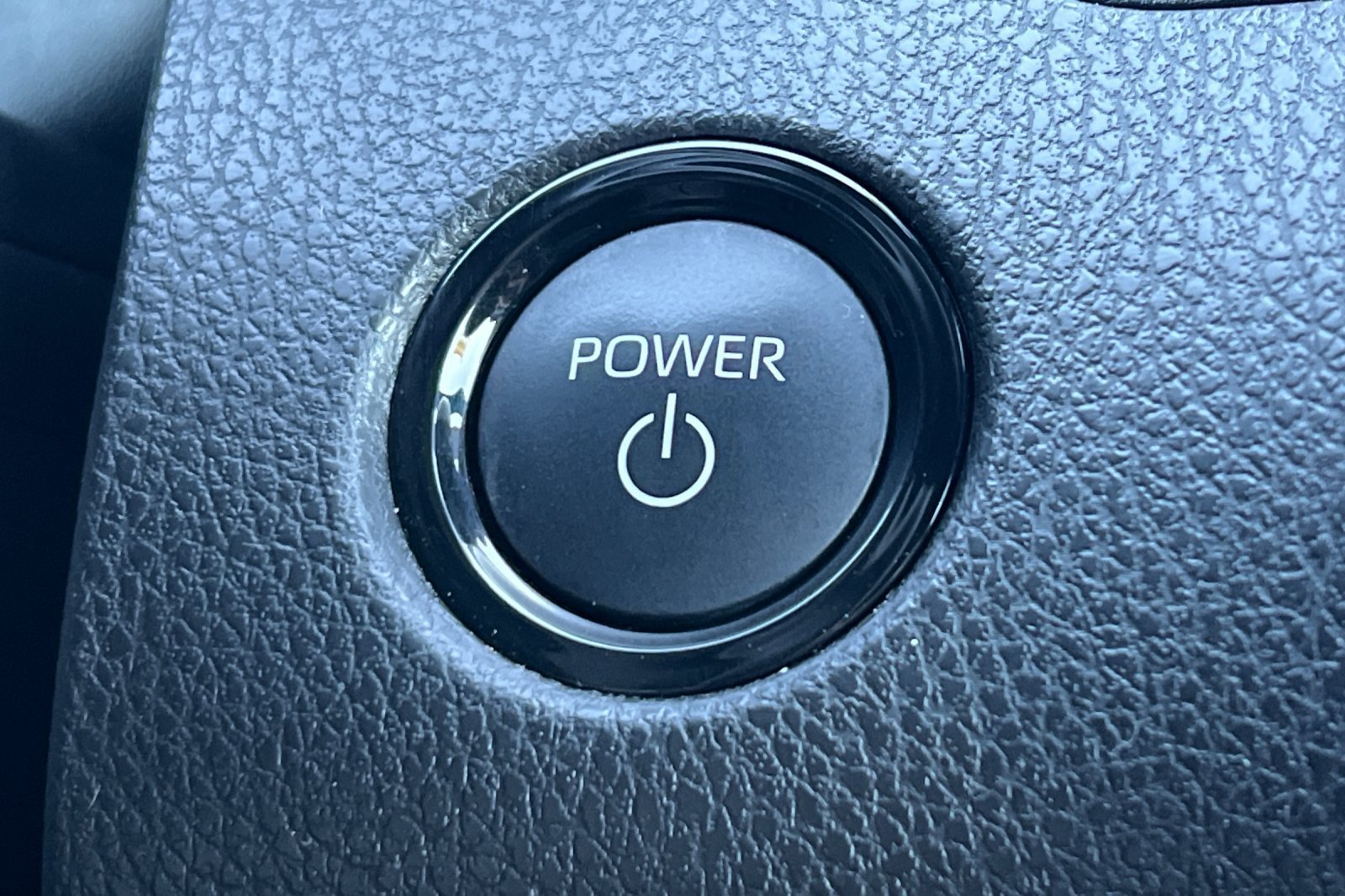Certified 2025 Toyota Camry SE FWD image 21