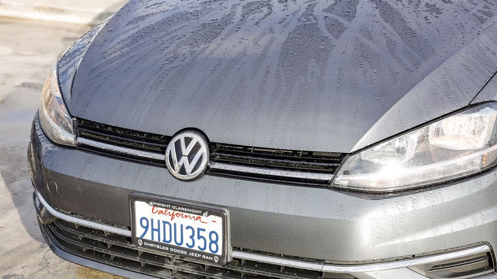 Used 2021 Volkswagen Golf 4-Door image 6