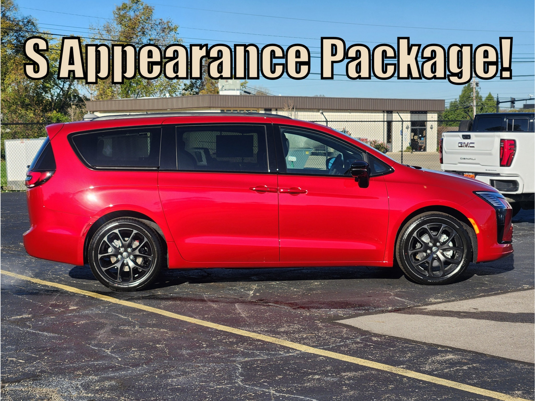 New 2027 Chrysler Pacifica Limited FWD image 11