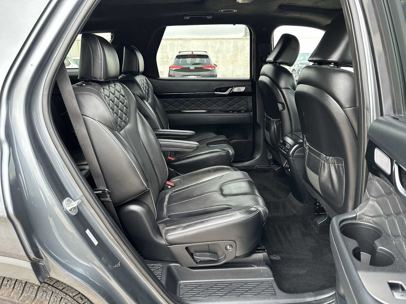 Used 2022 Hyundai Palisade Calligraphy w/ Cargo Package FWD image 21