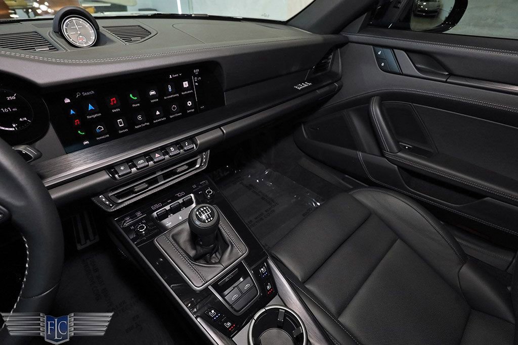 Used 2022 Porsche 911 50th Anniversary Edition image 24