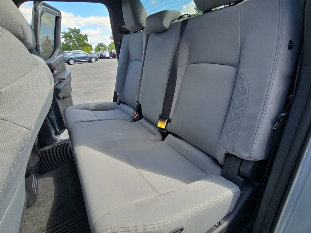 Used 2025 Toyota Tacoma SR5 image 15