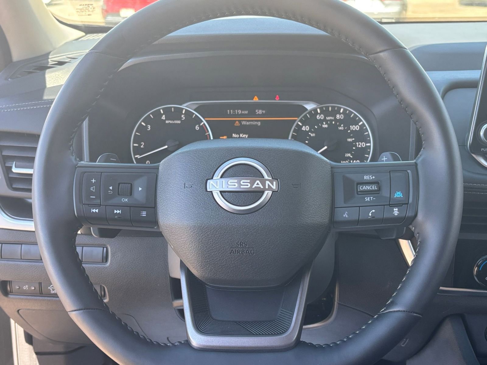 Used 2025 Nissan Rogue SV image 27