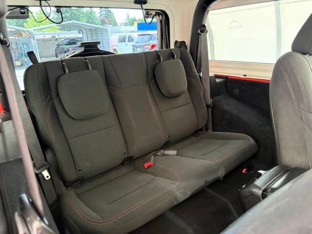 Used 2018 Jeep Wrangler Rubicon w/ Uconnect 4C Nav & Sound Group AWD/4WD image 24