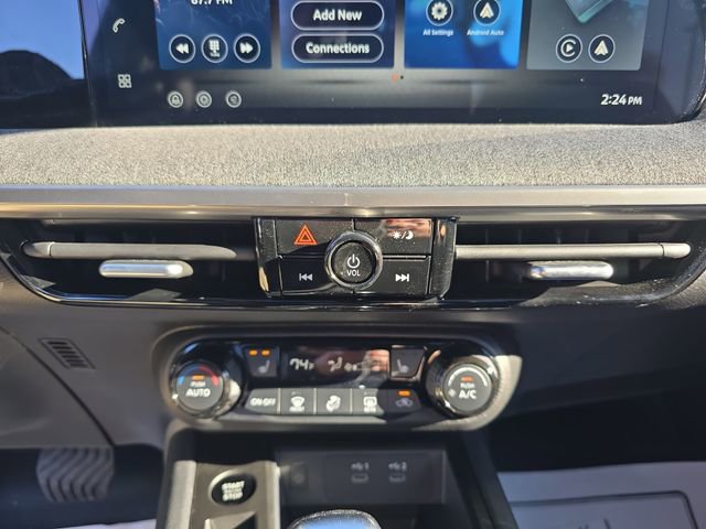 New 2026 Nissan Kicks SV w/ Charging Package image 21
