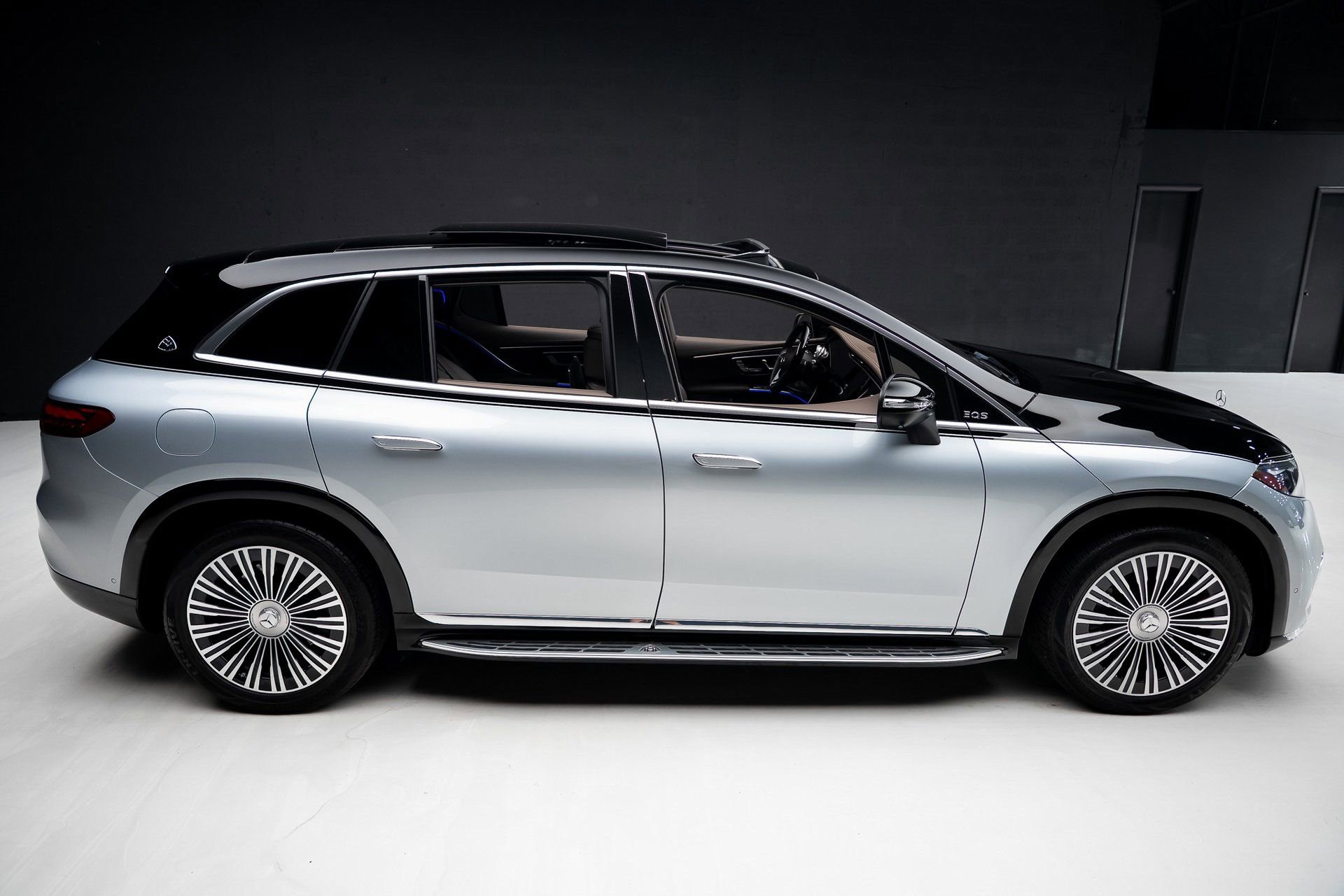 Used 2024 Mercedes-Benz Maybach EQS 680 4MATIC image 35