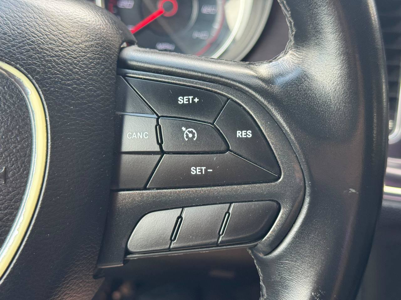 Used 2018 Dodge Charger SXT RWD image 22