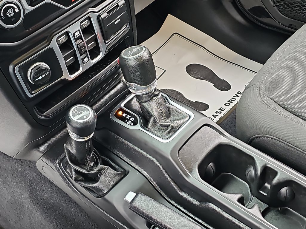 Used 2019 Jeep Wrangler Unlimited Sport S AWD/4WD image 29