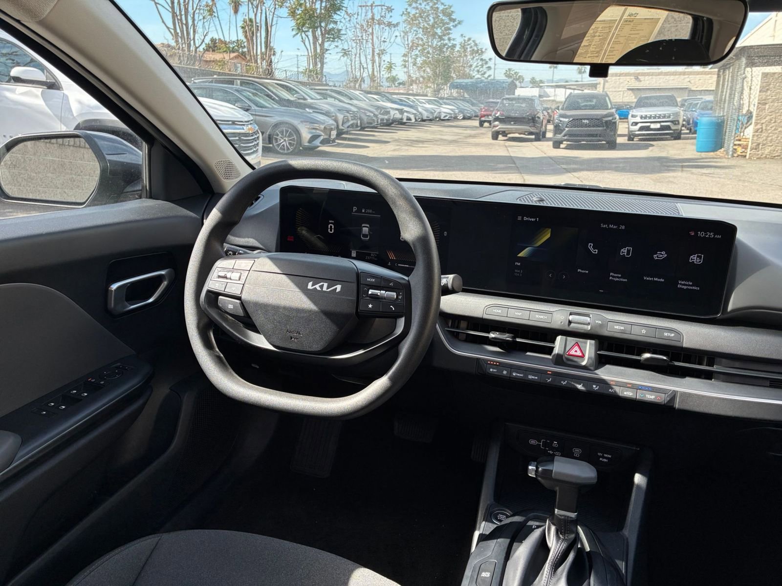 Used 2025 Kia K4 LXS image 34