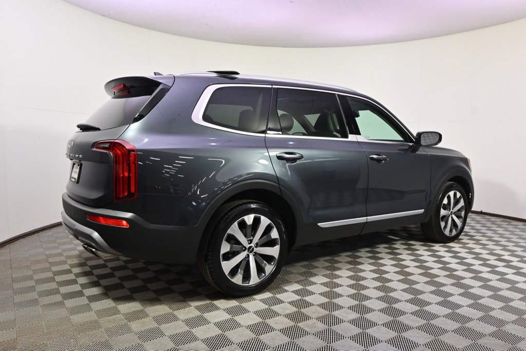 Used 2022 Kia Telluride S image 7