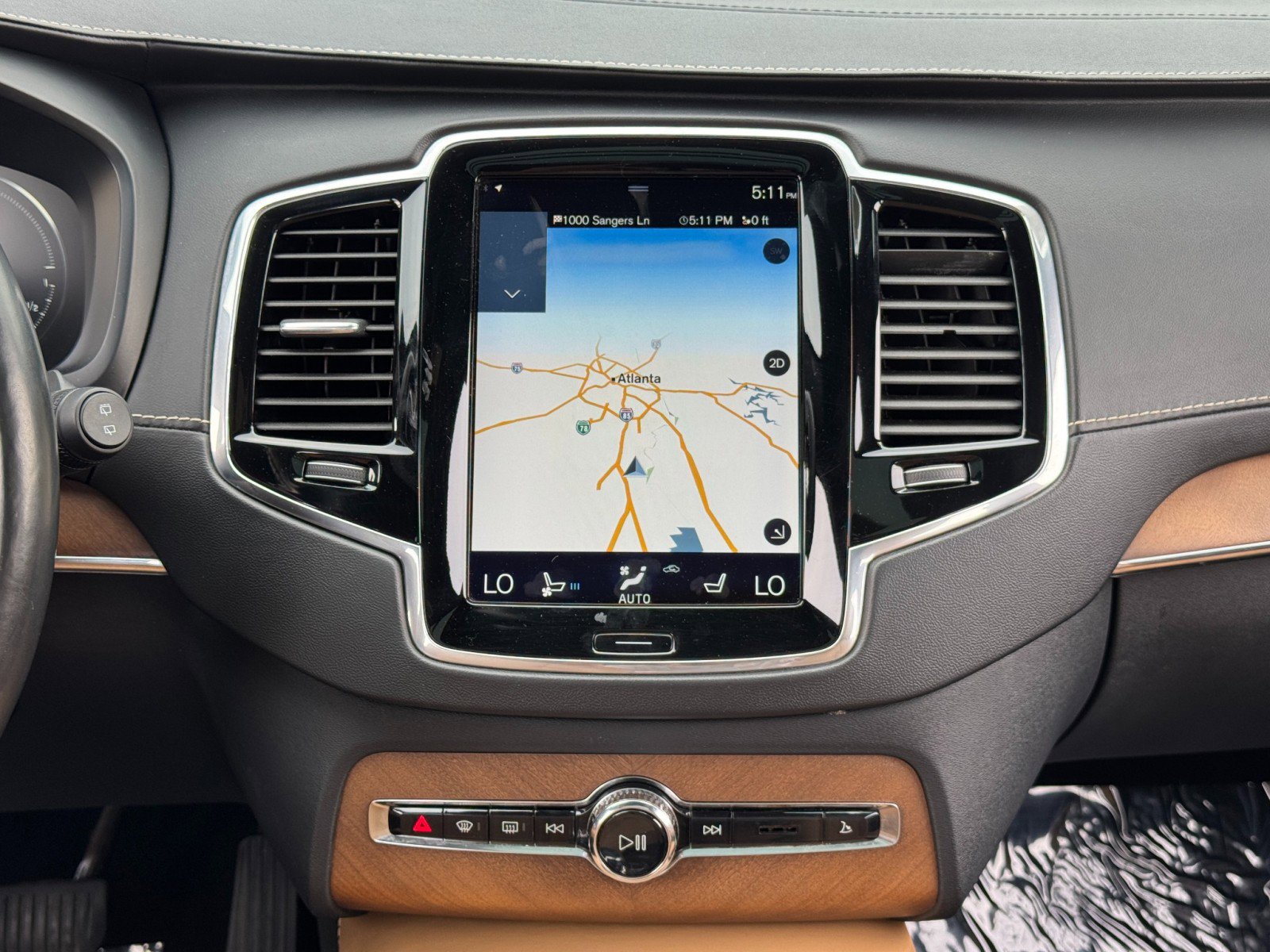 Used 2017 Volvo XC90 T8 Inscription w/ Vision Package image 23