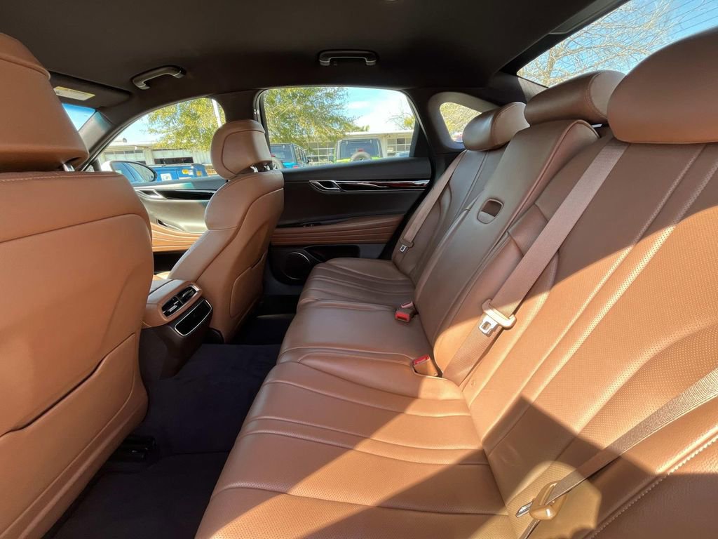 Used 2023 Genesis G80 2.5T image 10
