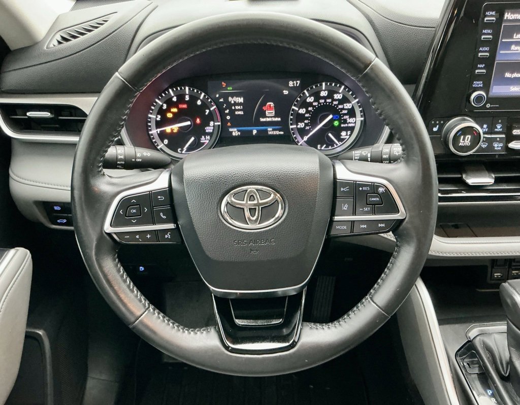 Used 2020 Toyota Highlander XLE image 36