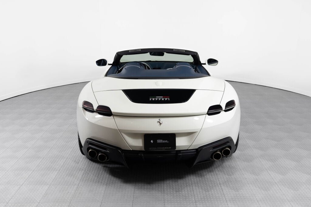 Certified 2024 Ferrari Roma Spider RWD image 11