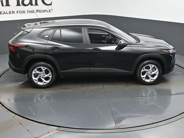 New 2026 Chevrolet Trax LS w/ LS Convenience Package image 17