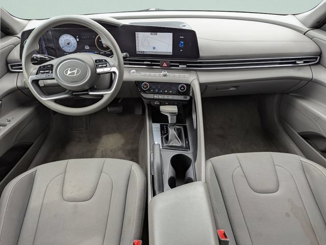 Used 2024 Hyundai Elantra SEL FWD image 14