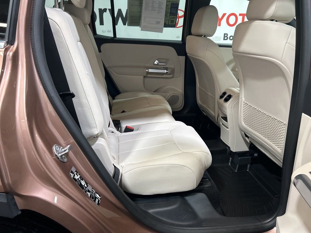 Used 2022 Mercedes-Benz GLB 250 4MATIC image 16