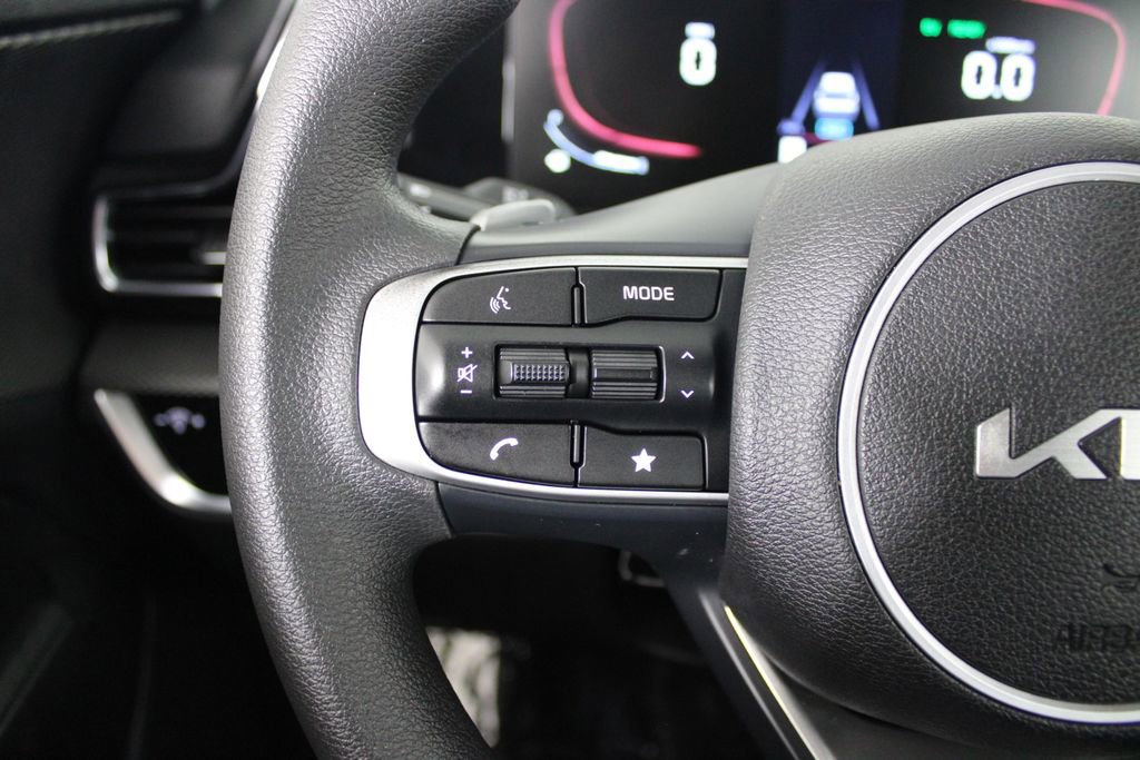 Used 2023 Kia Sportage LX image 23