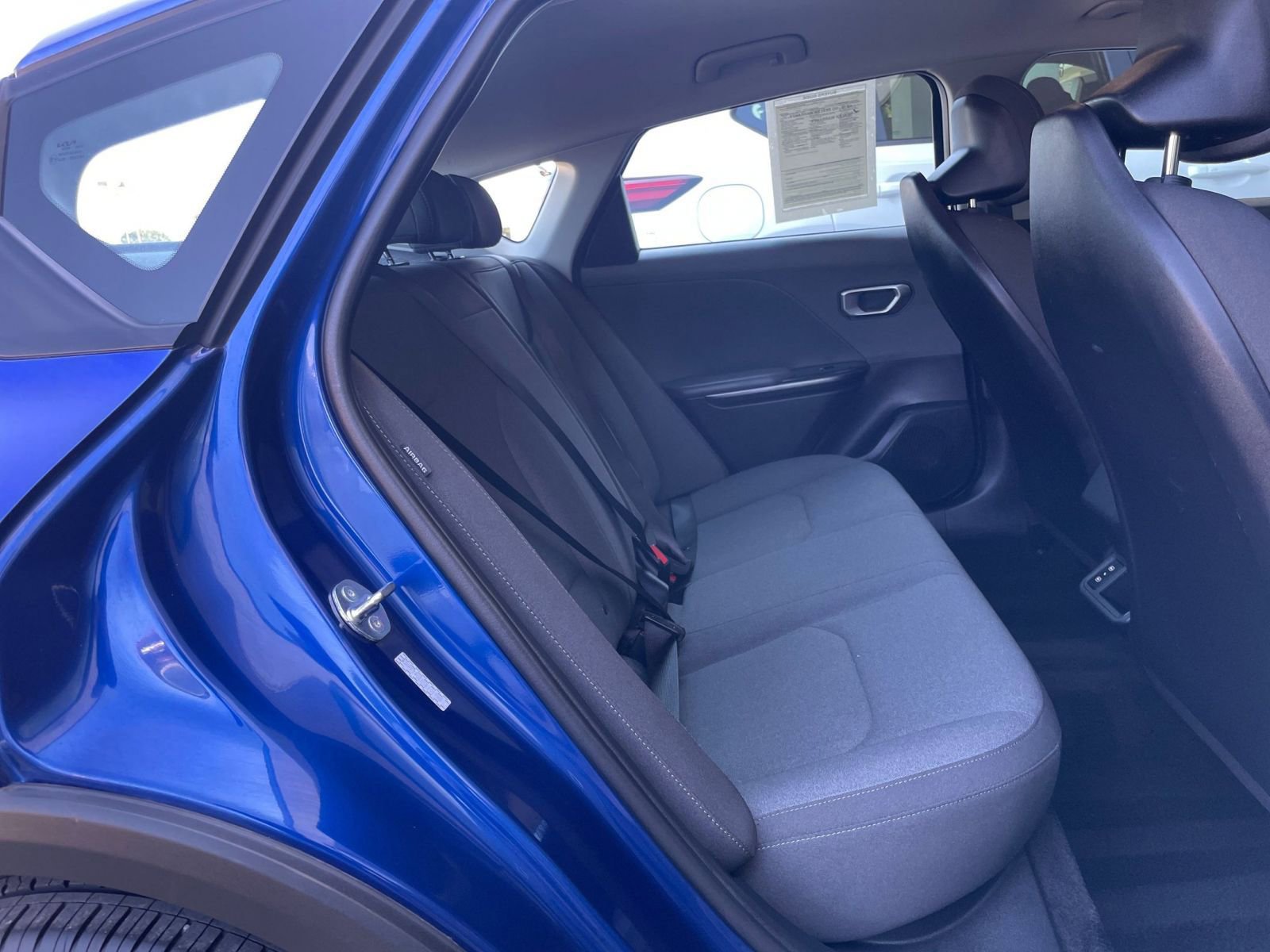 Used 2025 Kia K4 LXS image 40