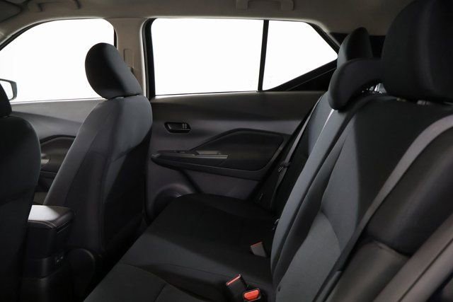 New 2025 Nissan Kicks Play S image 25