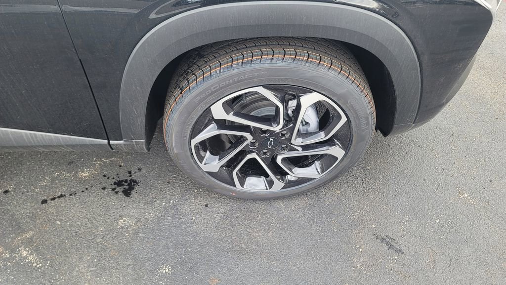 New 2026 Chevrolet Trax RS w/ Sunroof Package image 15