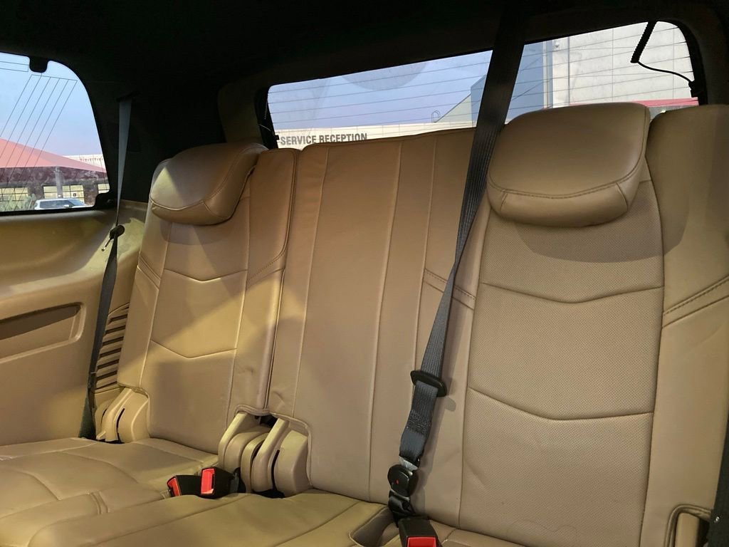 Used 2019 Cadillac Escalade Platinum image 11