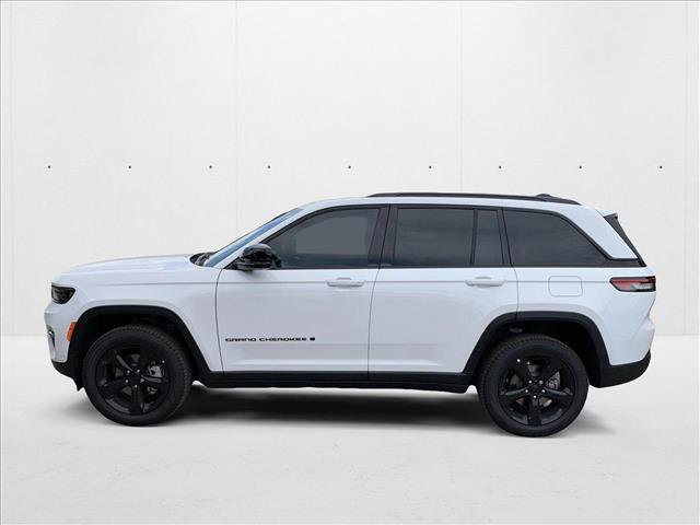 New 2025 Jeep Grand Cherokee Limited w/ Luxury Tech Group II image 8