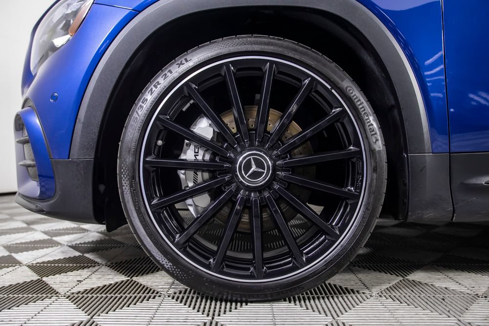 Used 2025 Mercedes-Benz GLB 35 AMG 4MATIC image 42