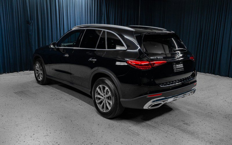 Certified 2026 Mercedes-Benz GLC 300 image 6