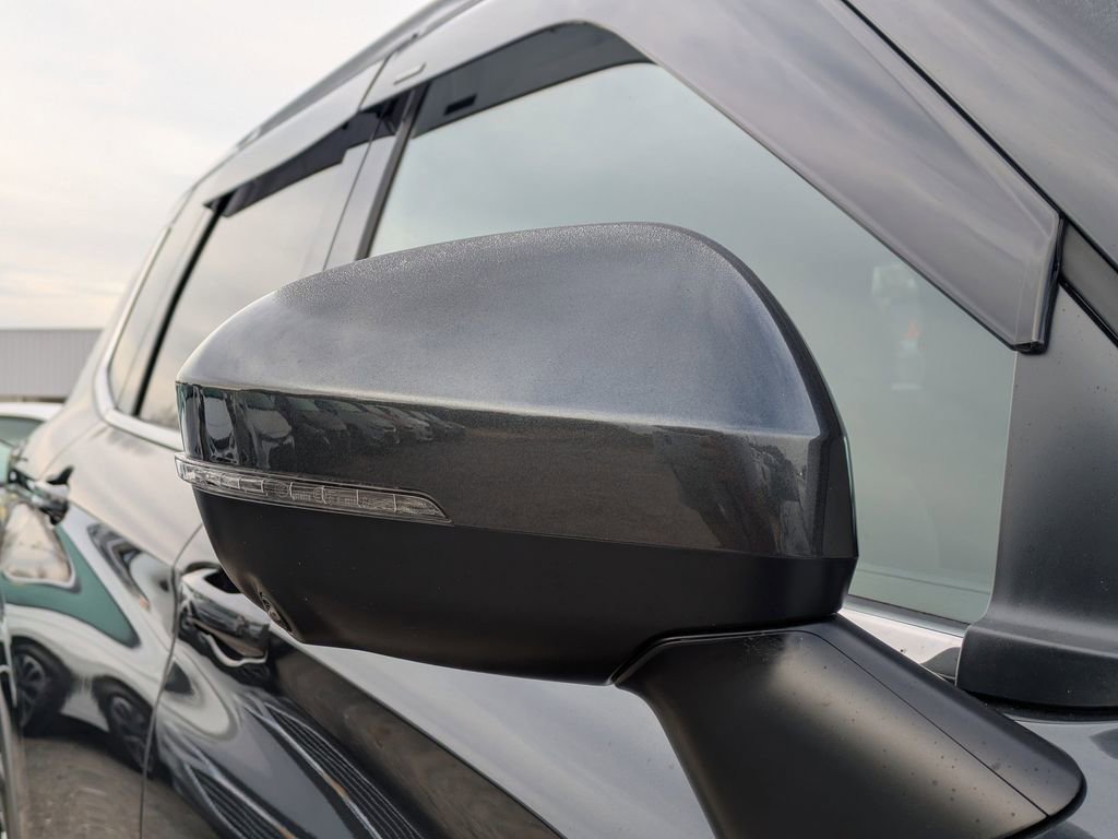 New 2026 Mitsubishi Outlander SEL FWD image 11