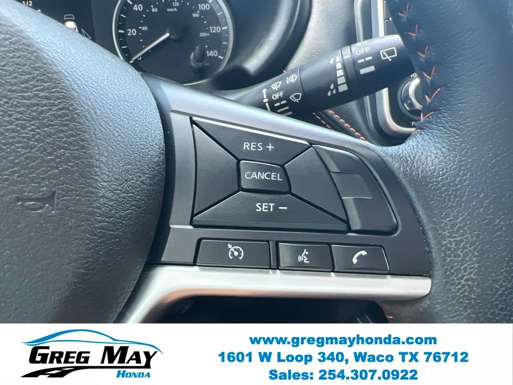 Used 2019 Nissan Kicks SR w/ SR Premium Package FWD image 27