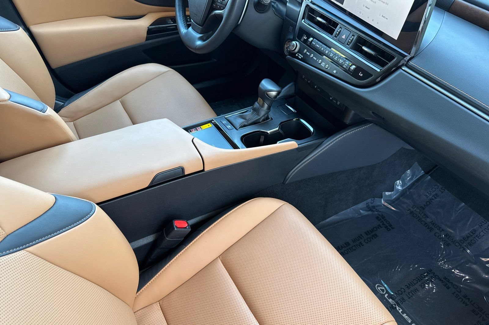 Certified 2025 Lexus ES 300h w/ Premium Package FWD image 18